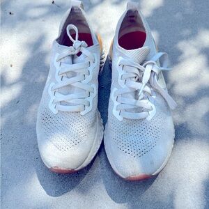 Nike Epic React size US 8.5